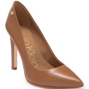 Calvin Klein – Brady Leather Pointed Toe Pump